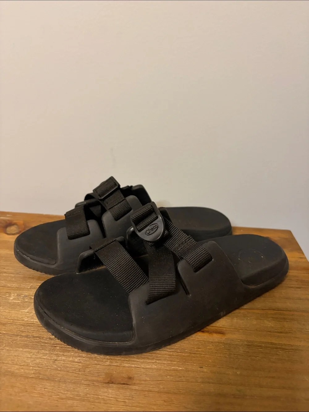 Black Slide Sandals with Adjustable Straps Kids Size 5